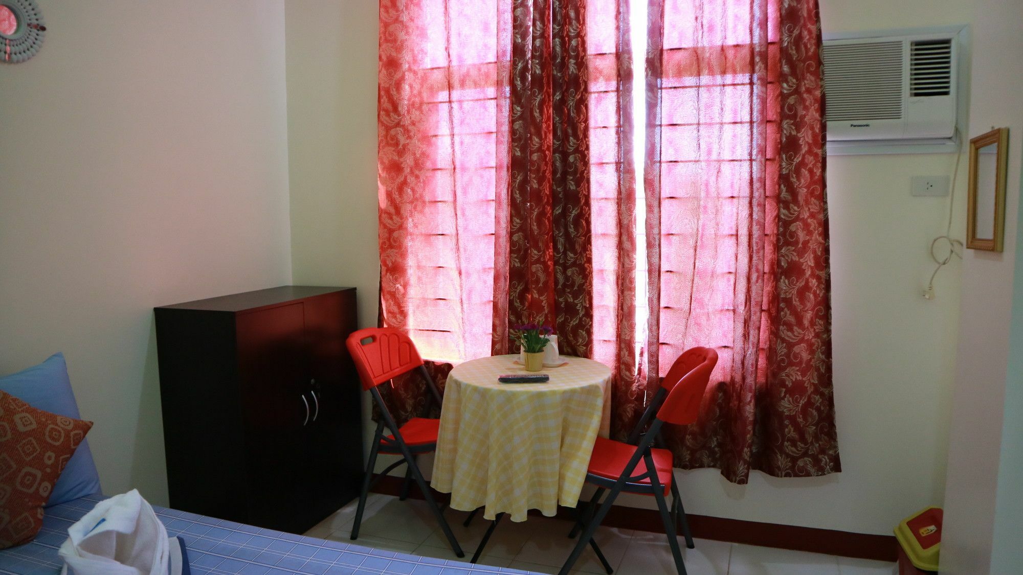 C Tower Studio Apartments Puerto Princesa Exteriör bild