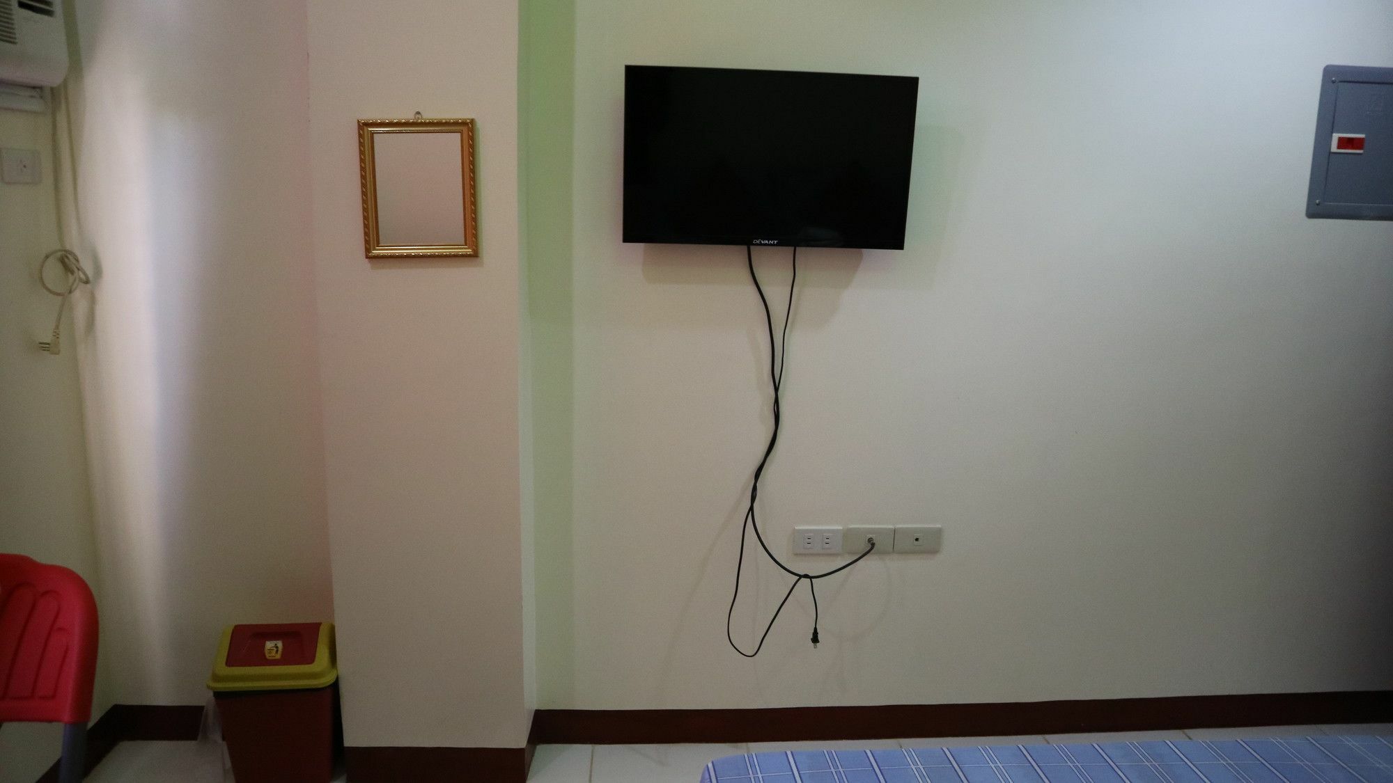 C Tower Studio Apartments Puerto Princesa Exteriör bild