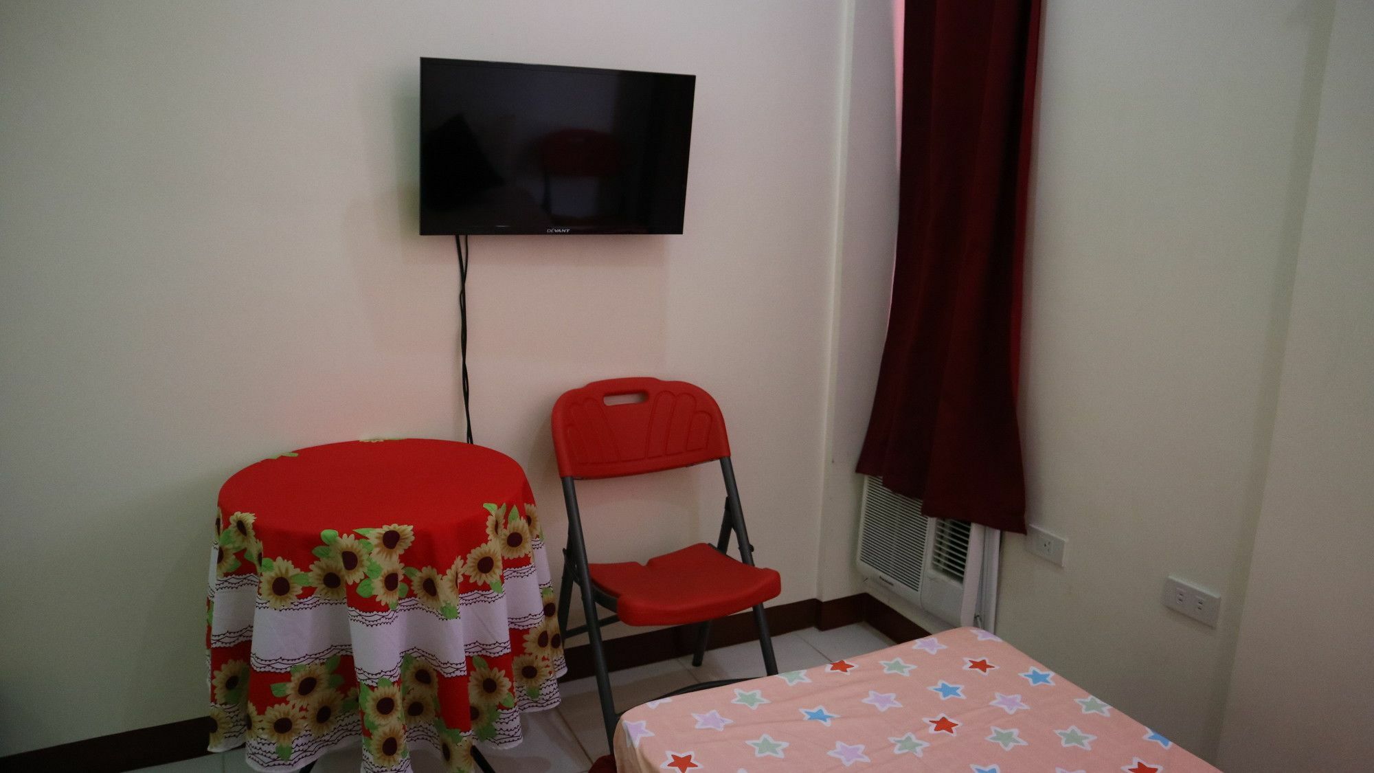 C Tower Studio Apartments Puerto Princesa Exteriör bild