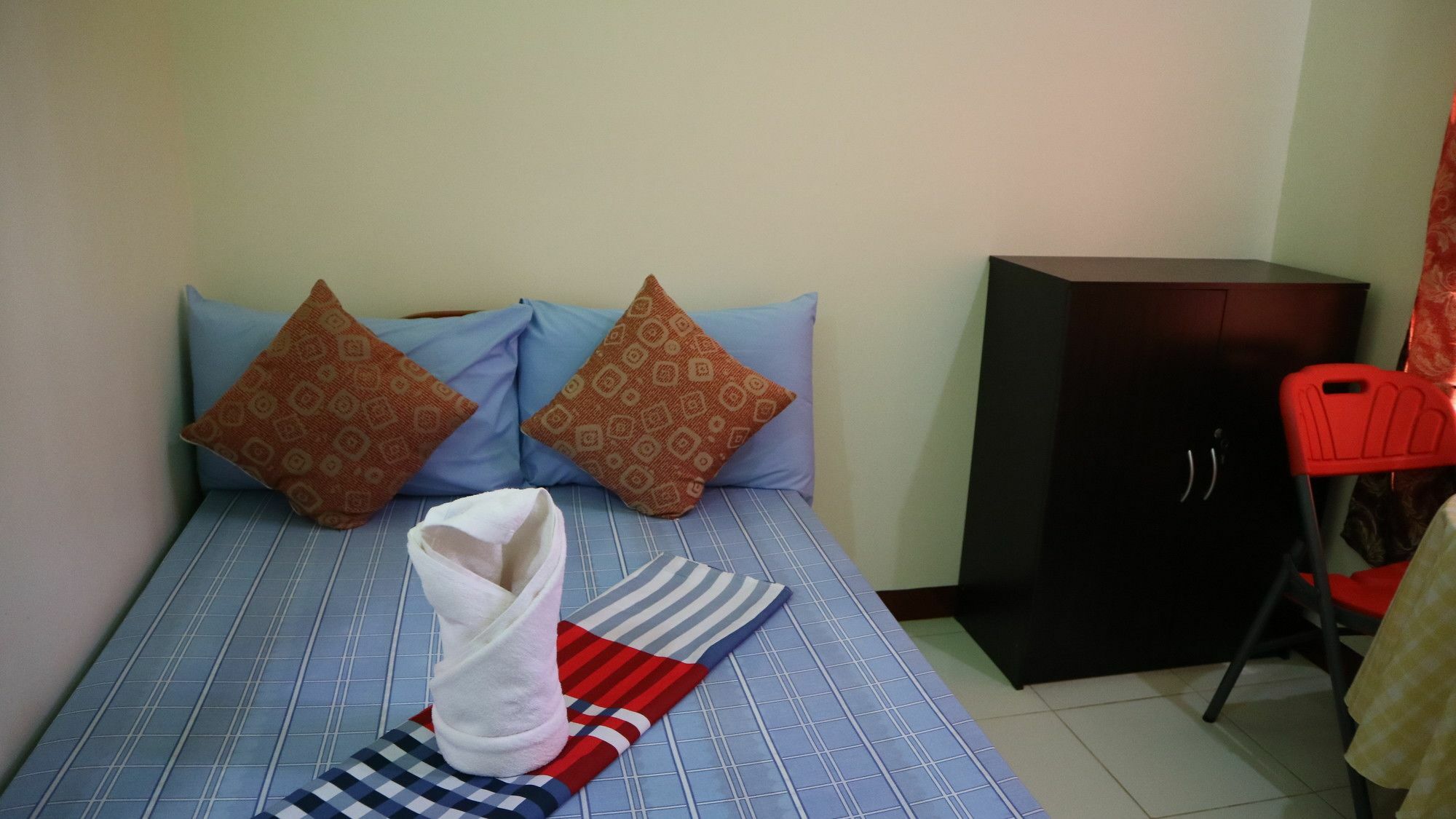 C Tower Studio Apartments Puerto Princesa Exteriör bild